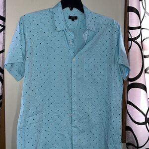 Men’s short sleeve blue button down shirt, size extra large